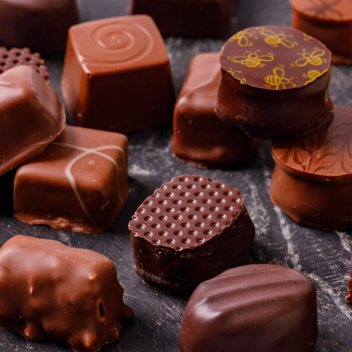 Ballotin 42 Chocolates Assortment Alcohol-Free Love Heart sleeve